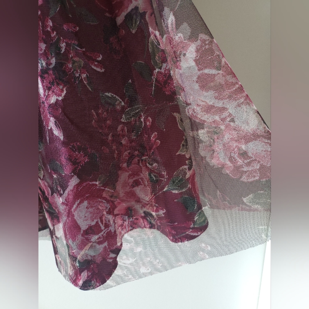 Dress - Picture 3 of 3